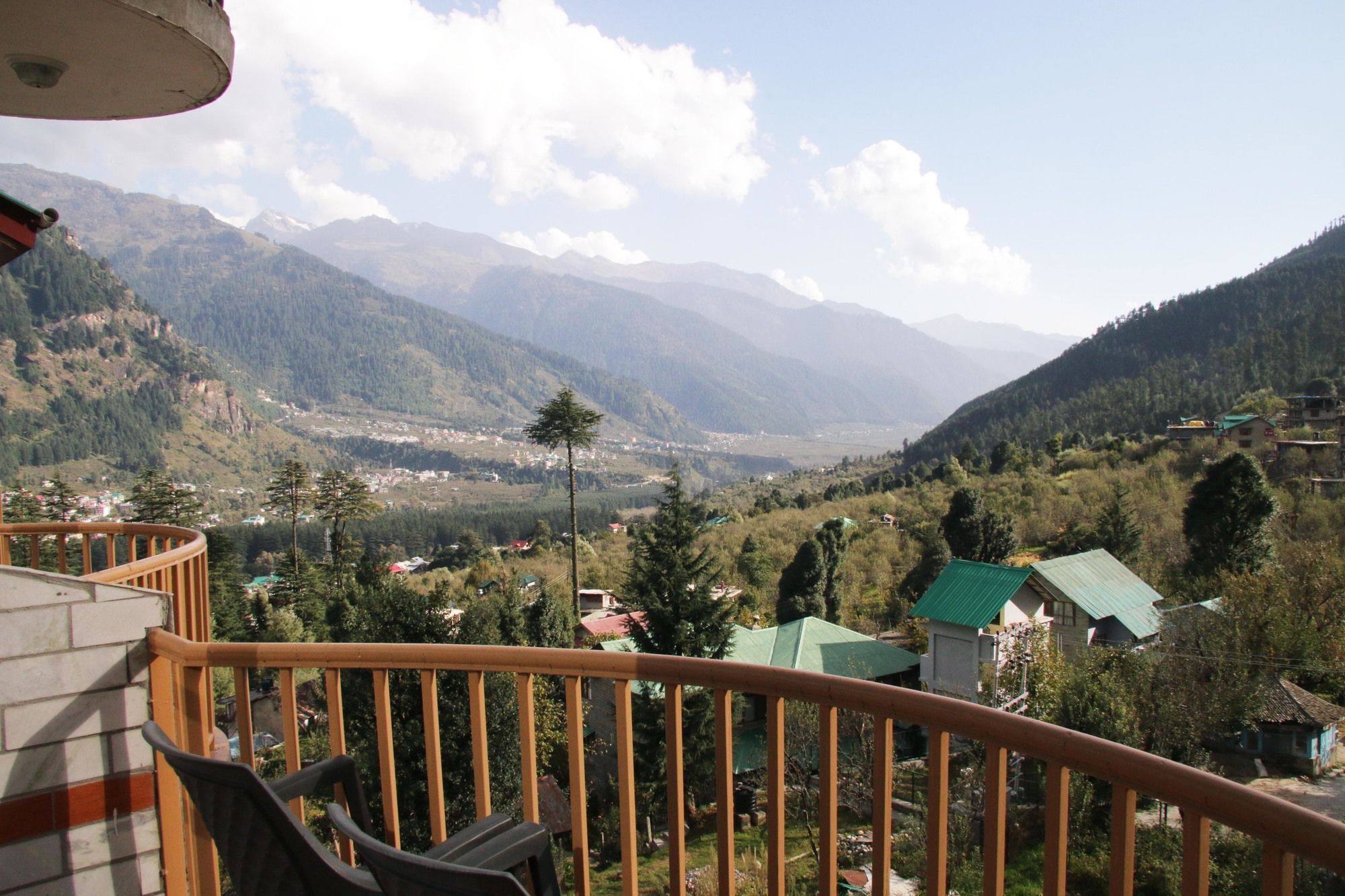 Utopia Resorts & Spa Manāli Zewnętrze zdjęcie
